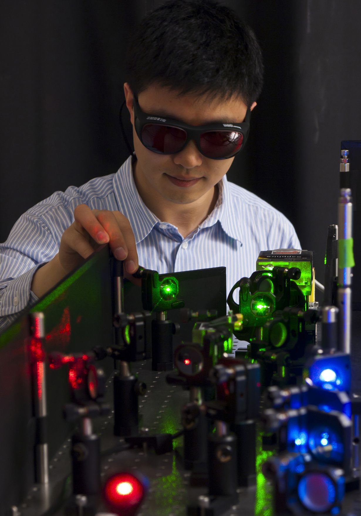 Faculty with super resolution microscopy